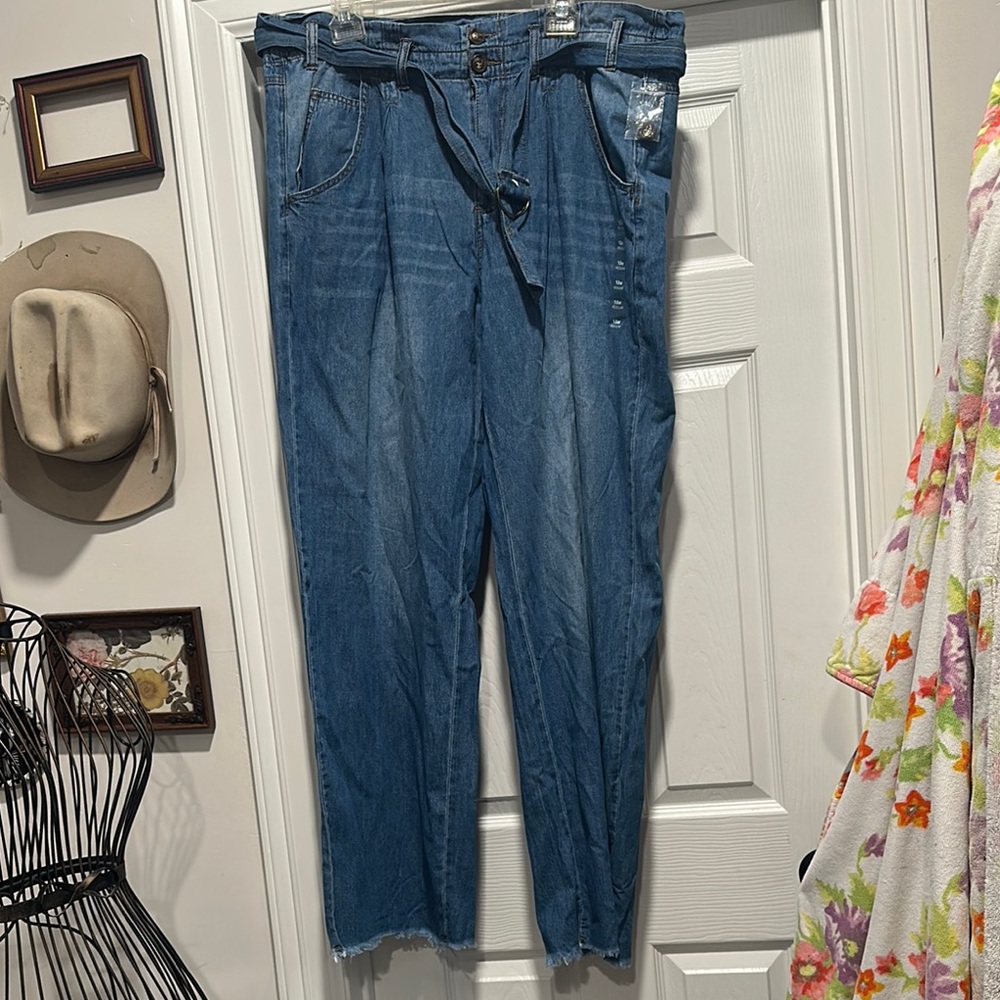Maurices Blue Ankle Cropped Jeans Classic Denim